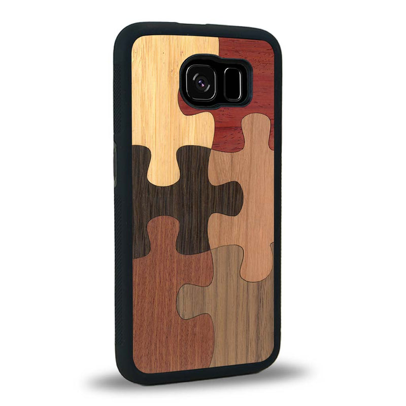 Coque de protection en bois véritable fabriquée en France pour Samsung S7 représentant un puzzle en six pièces qui allie du chêne fumé, du noyer, du bambou, du padouk, du merisier et de l'acajou