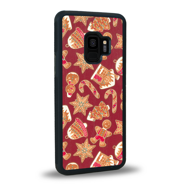 Coque de protection en bois véritable fabriquée en France pour Samsung S9 sur le thème de noël et de l'hiver avec un motif représentant un bonhomme de pain d'épice