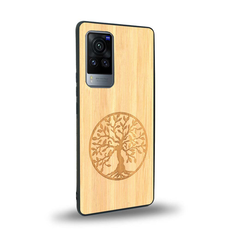 Coque de protection en bois véritable fabriquée en France pour Vivo X60 sur le thème de la spiritualité et du yoga avec une gravure zen représentant un arbre de vie