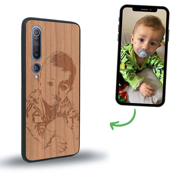 Coque de protection en bois véritable fabriquée en France pour Xiaomi Mi 10 avec gravure personnalisée à partir d'une photo, d'une image, d'un logo, des initials ou d'une phrase