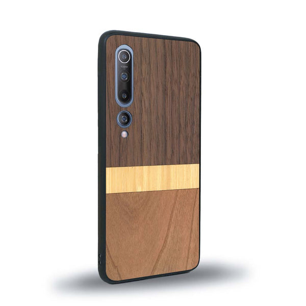 Coque de protection en bois véritable fabriquée en France pour Xiaomi Mi 10 alliant des bandes horizontales de bambou, merisier et noyer