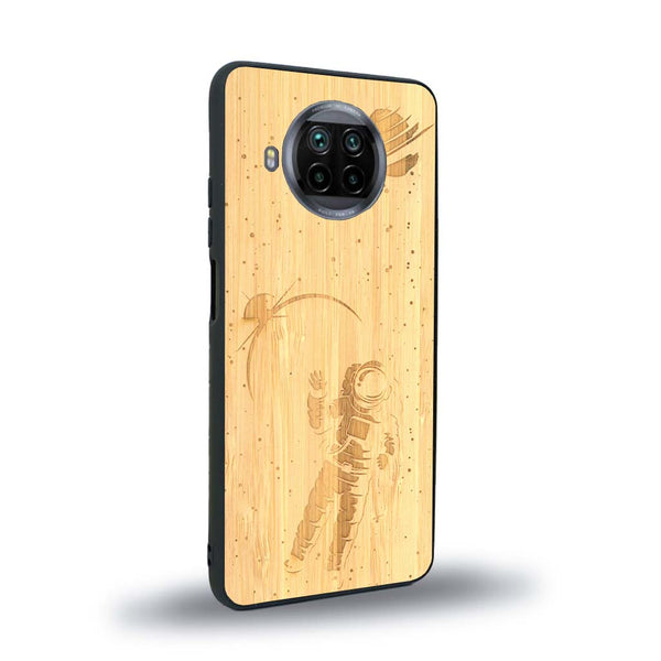 Coque de protection en bois véritable fabriquée en France pour Xiaomi Mi 10T Lite sur le thème des astronautes