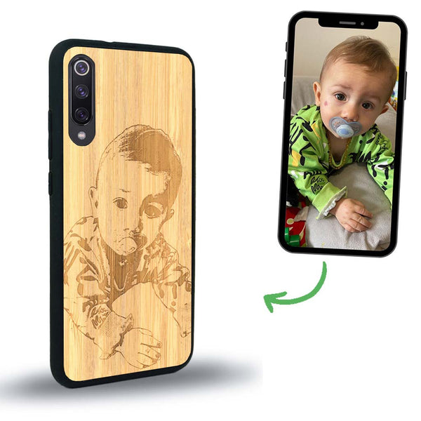 Coque de protection en bois véritable fabriquée en France pour Xiaomi Mi 9SE avec gravure personnalisée à partir d'une photo, d'une image, d'un logo, des initials ou d'une phrase