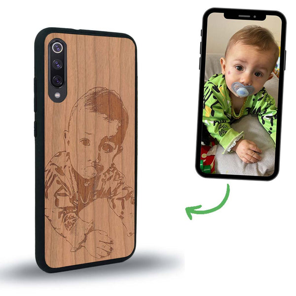 Coque de protection en bois véritable fabriquée en France pour Xiaomi Mi 9SE avec gravure personnalisée à partir d'une photo, d'une image, d'un logo, des initials ou d'une phrase