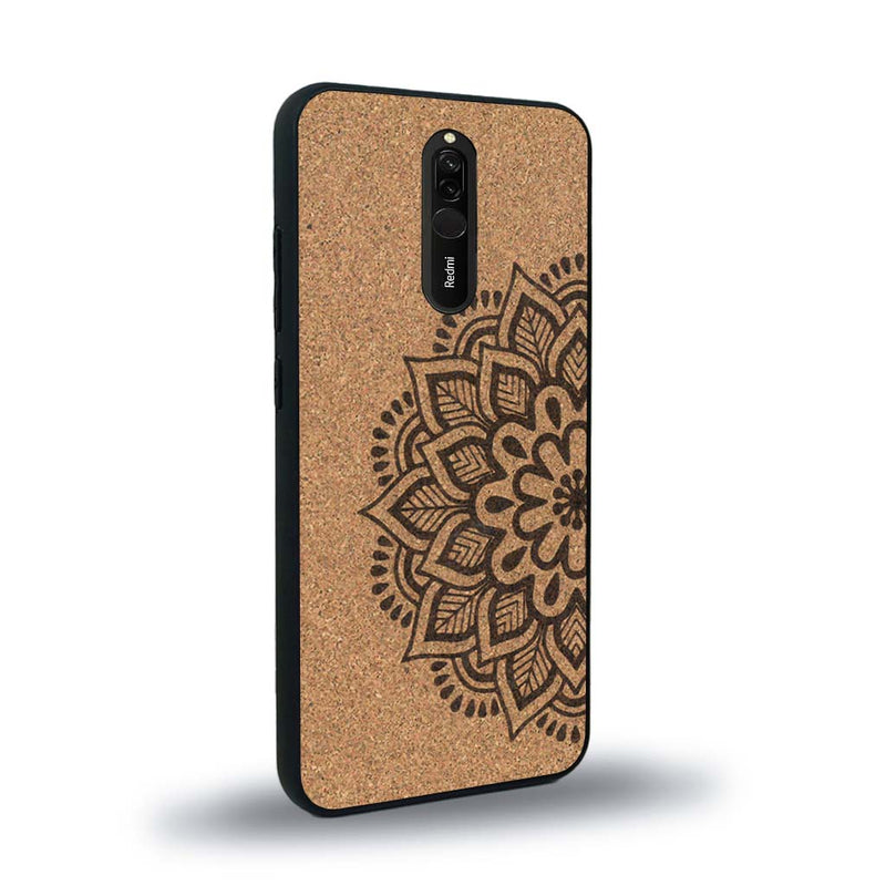 Coque de protection en bois véritable fabriquée en France pour Xiaomi Mi 9T sur le thème de la bohème et du tatouage au henné avec une gravure représentant un mandala