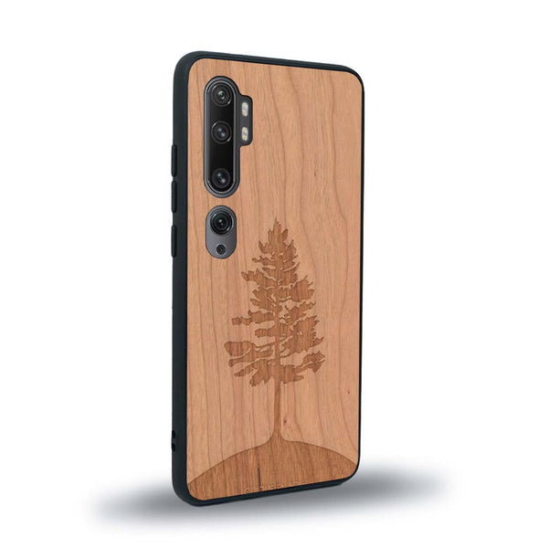 Coque de protection en bois véritable fabriquée en France pour Xiaomi Mi Note 10 Pro sur le thème de la nature, de la fôret et de l'écoresponsabilité avec une gravure représentant un arbre 
