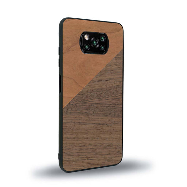 Coque de protection en bois véritable fabriquée en France pour Xiaomi Poco X3 Nfc alliant du merisier et du noyer formant chacun un triangle avec une jointure en diagonale sur le thème de l'art abstrait