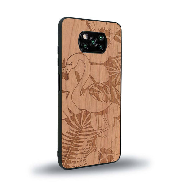 Coque de protection en bois véritable fabriquée en France pour Xiaomi Poco X3 Nfc sur le thème de la nature et des animaux représentant un flamant rose entre des fougères