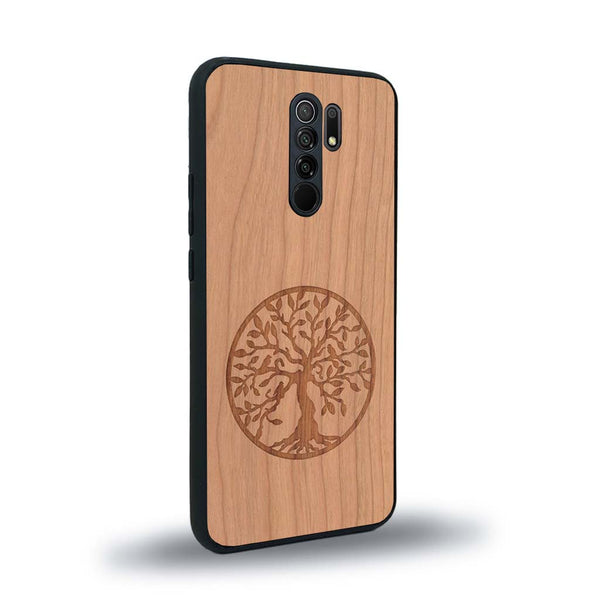 Coque de protection en bois véritable fabriquée en France pour Xiaomi Redmi 9 sur le thème de la spiritualité et du yoga avec une gravure zen représentant un arbre de vie