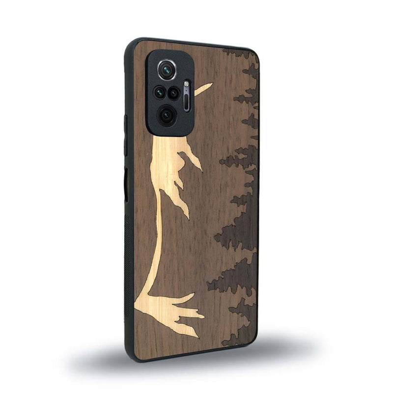 Coque de protection en bois véritable fabriquée en France pour Xiaomi Redmi Note 10 Pro sur le thème de la nature et de la montagne qui allie du chêne fumé, du noyer et du bambou représentant le mont mézenc