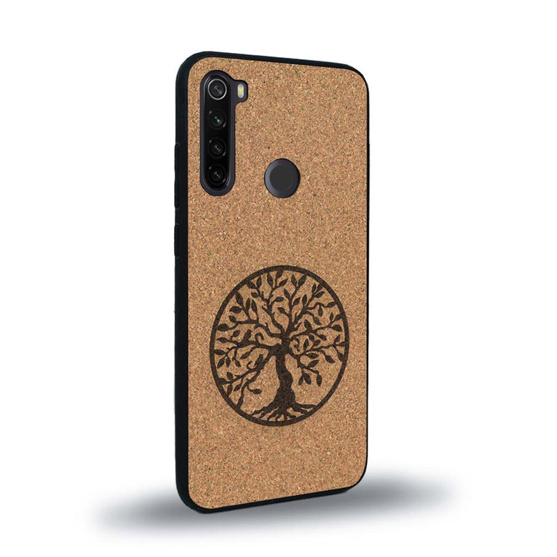 Coque de protection en bois véritable fabriquée en France pour Xiaomi Redmi Note 8 sur le thème de la spiritualité et du yoga avec une gravure zen représentant un arbre de vie