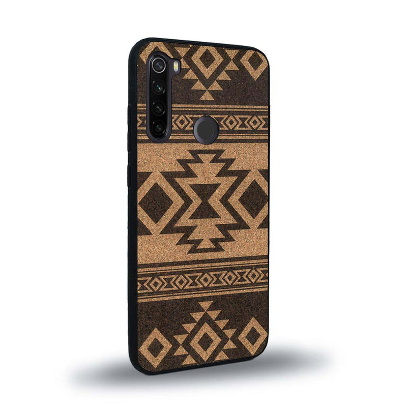 Coque de protection en bois véritable fabriquée en France pour Xiaomi Redmi Note 8 avec des motifs géométriques s'inspirant des temples aztèques, mayas et incas