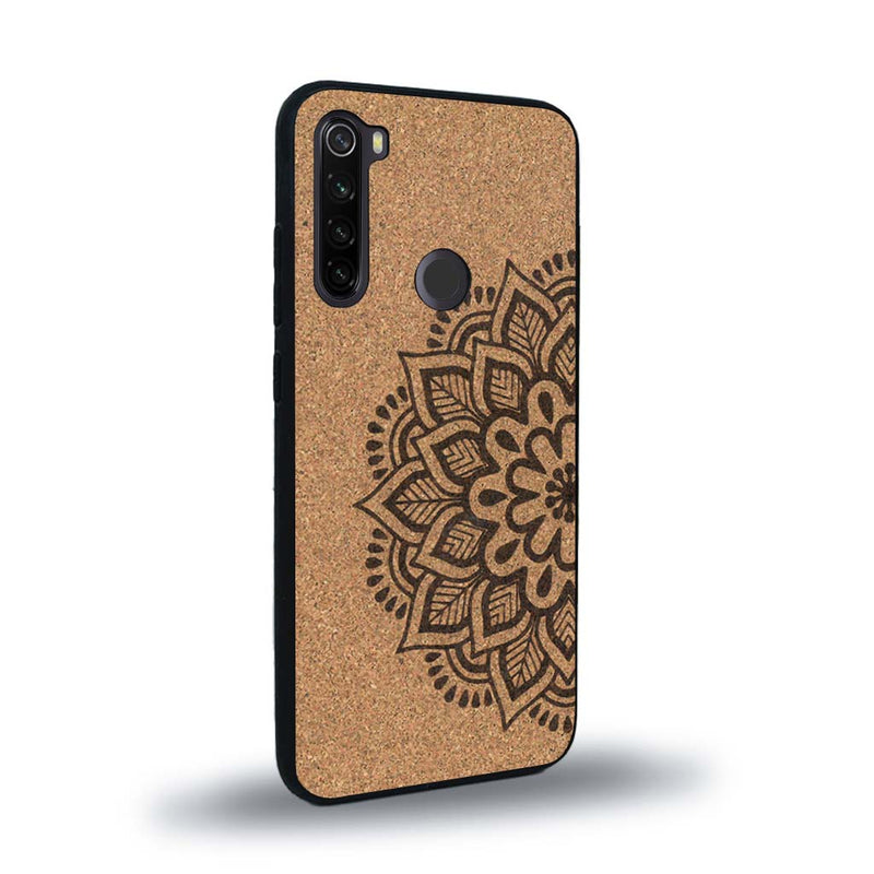Coque de protection en bois véritable fabriquée en France pour Xiaomi Redmi Note 8 sur le thème de la bohème et du tatouage au henné avec une gravure représentant un mandala