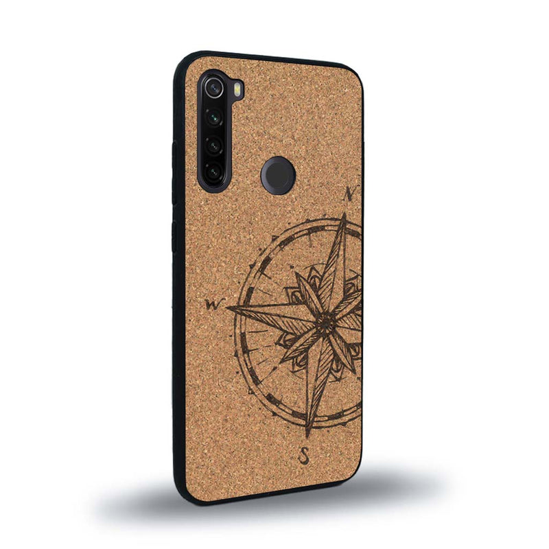 Coque de protection en bois véritable fabriquée en France pour Xiaomi Redmi Note 8T avec une gravure "rose des vents" sur le thème nautique et de l'océan qui s'inspire des boussoles de pirate