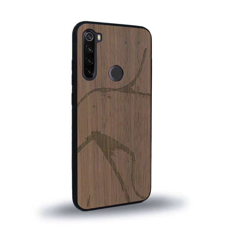 Coque de protection en bois véritable fabriquée en France pour Xiaomi Redmi Note 8T représentant une silhouette féminine dessinée à la main par l'artiste Maud Dabs