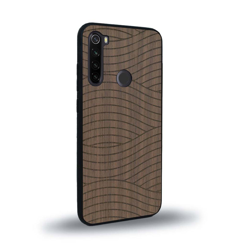 Coque de protection en bois véritable fabriquée en France pour Xiaomi Redmi Note 8T avec un motif moderne et minimaliste sur le thème waves et wavy représentant les vagues de l'océan