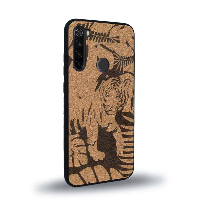 Coque de protection en bois véritable fabriquée en France pour Xiaomi Redmi Note 8T sur le thème de la nature et des animaux représentant un tigre dans la jungle entre des fougères