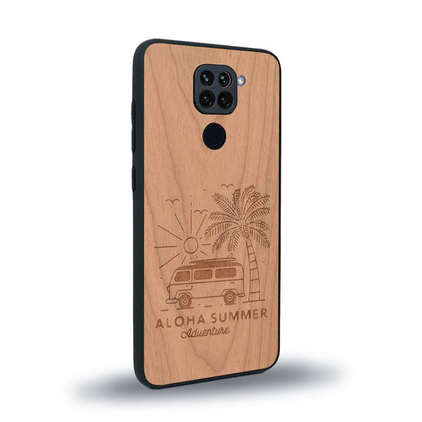 Coque de protection en bois véritable fabriquée en France pour Xiaomi Redmi Note 9 sur le thème de la plage, de l'été et vanlife.