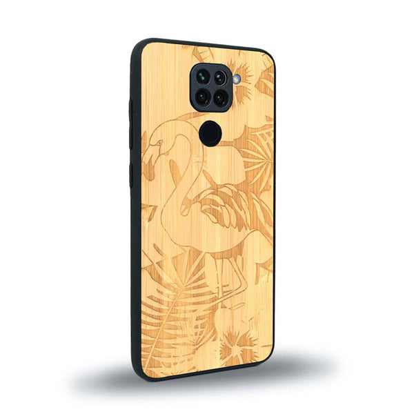 Coque de protection en bois véritable fabriquée en France pour Xiaomi Redmi Note 9 sur le thème de la nature et des animaux représentant un flamant rose entre des fougères