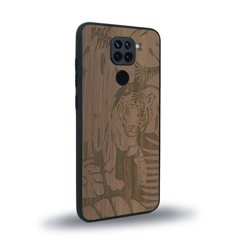 Coque de protection en bois véritable fabriquée en France pour Xiaomi Redmi Note 9 sur le thème de la nature et des animaux représentant un tigre dans la jungle entre des fougères
